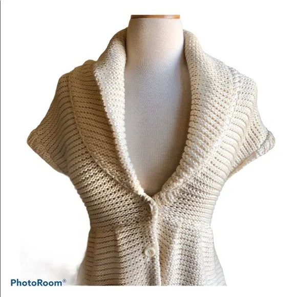 Alice and Olivia chunky knit cream sweater - Picture 2 of 4